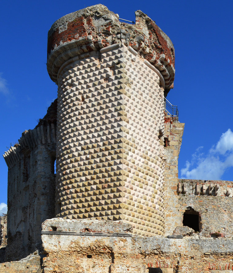 Castel Gavone e Torre dei Diamanti