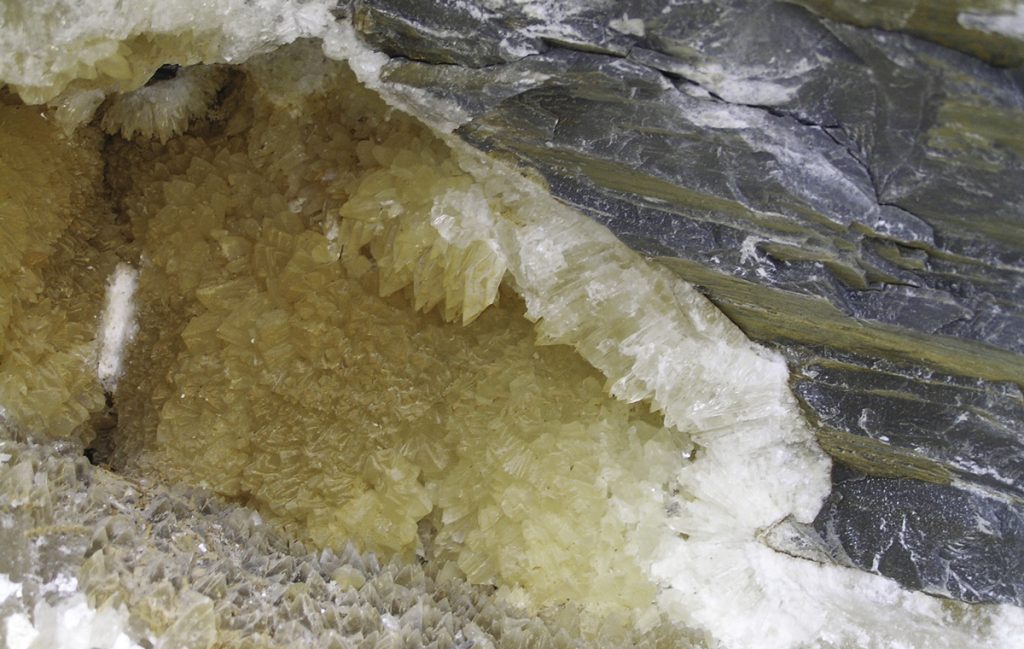 finale-ligure-natura-scheda-3-calcite-mudif