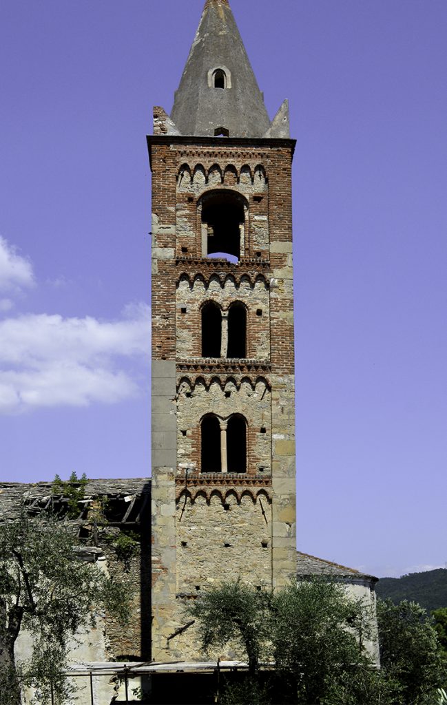 Finale-ligure-campanile-gorra-mudif-03